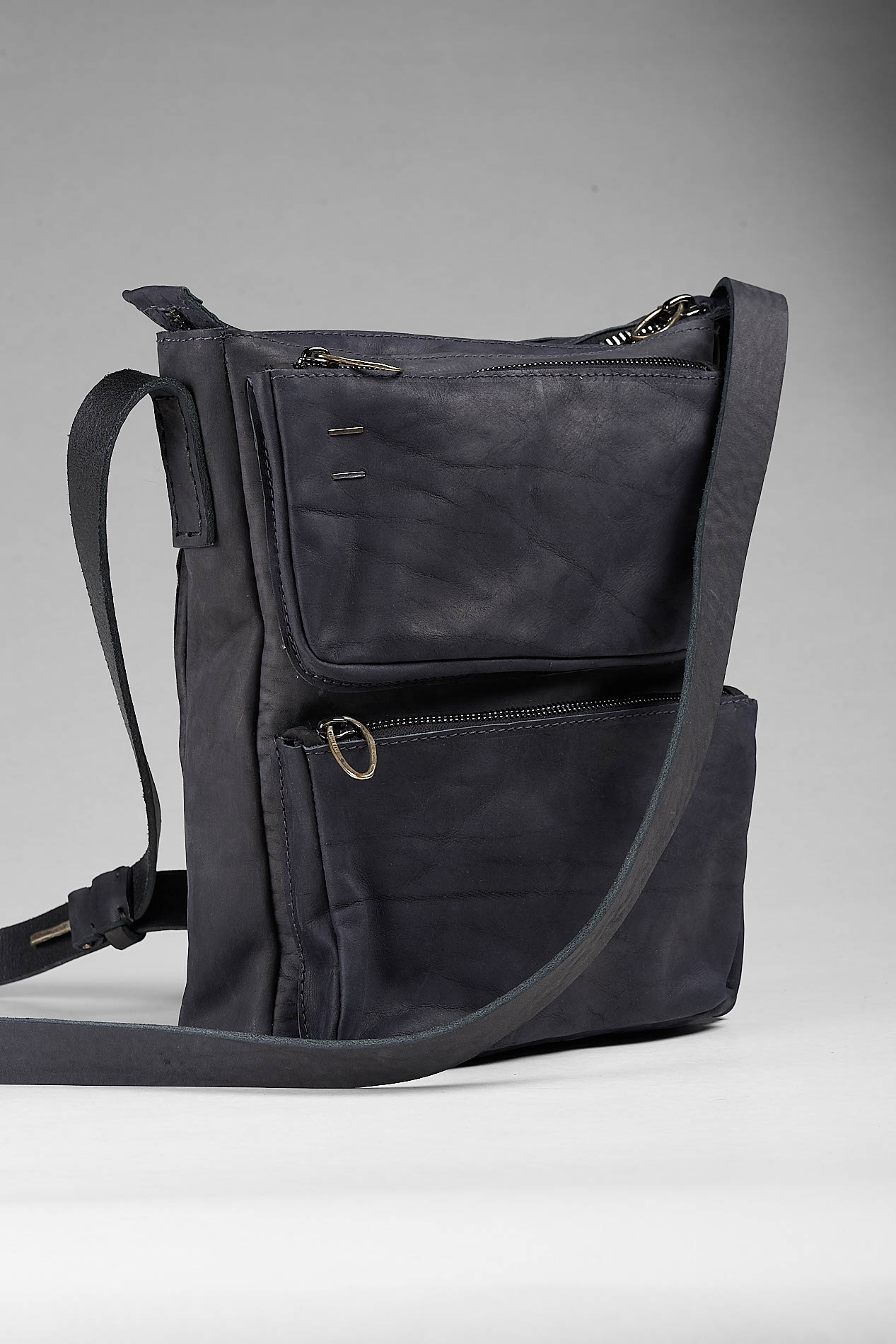 daniele basta leather and silver bags - DETAIL 2